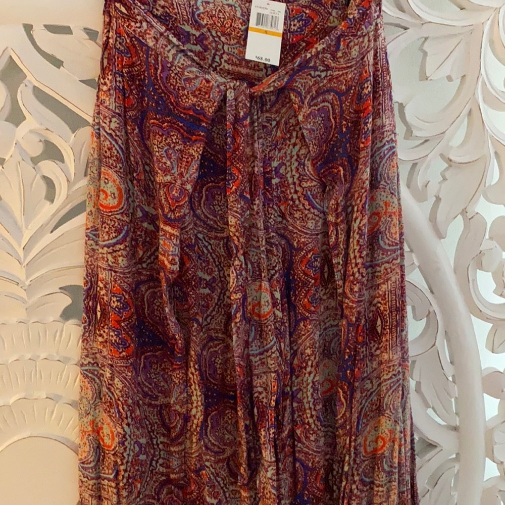 Pant size small wrap around pant with split on leg